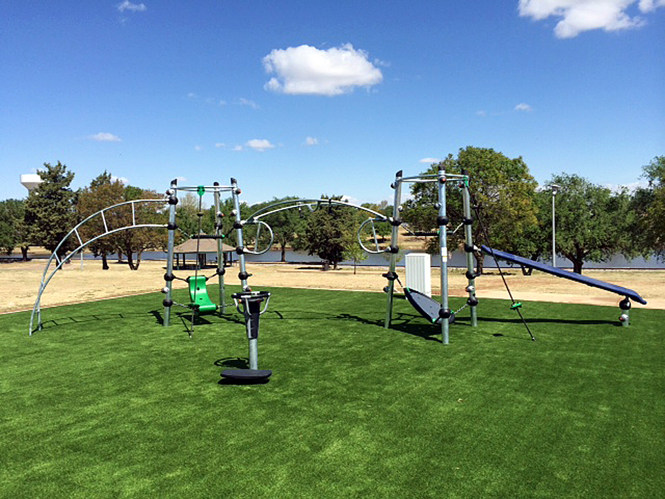 Artificial Grass: Artificial Lawn Winnie, Texas Playground, Parks