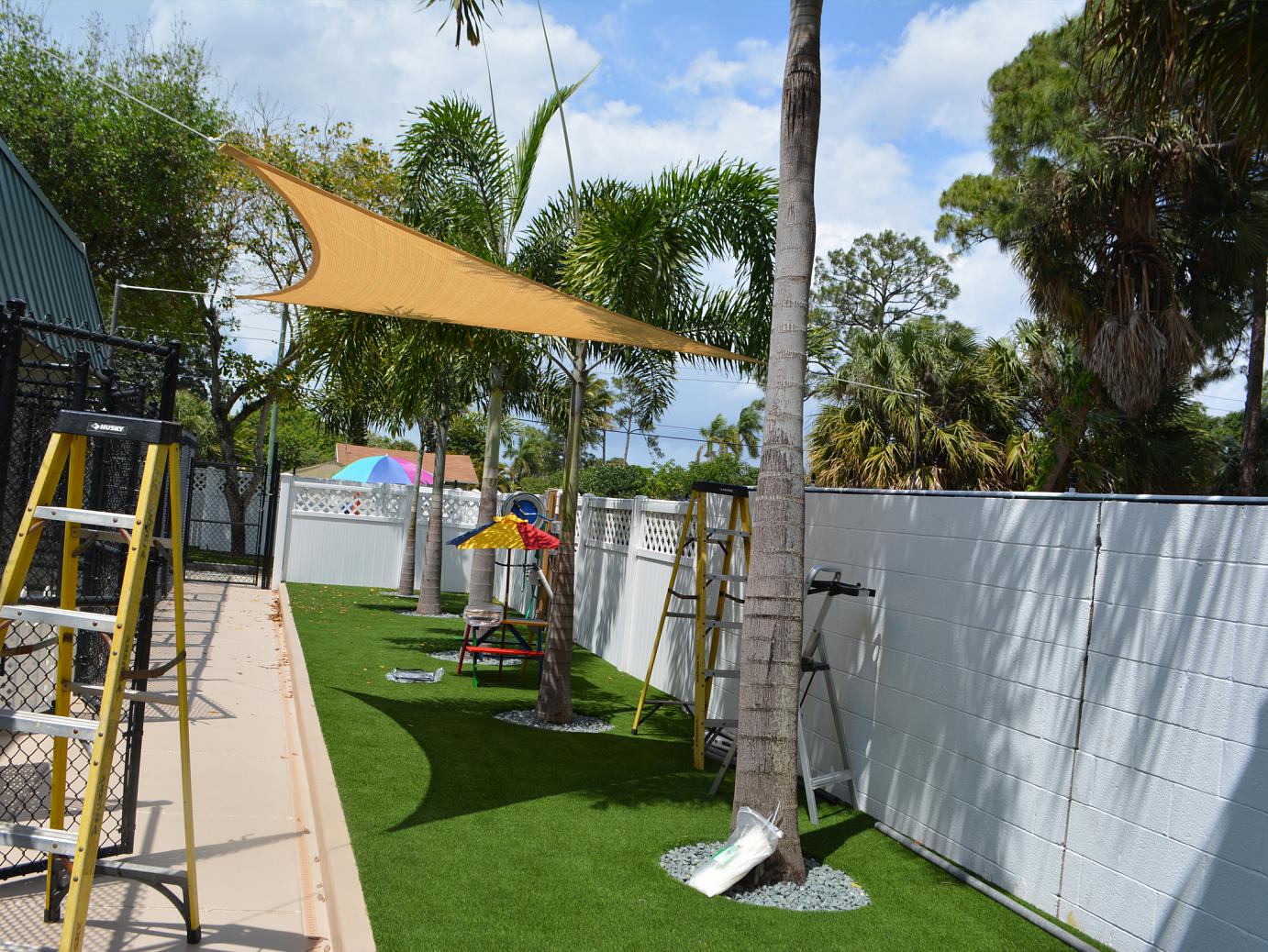 Artificial Grass: Grass Turf Fairfield, Texas Hotel For Dogs, Commercial Landscape
