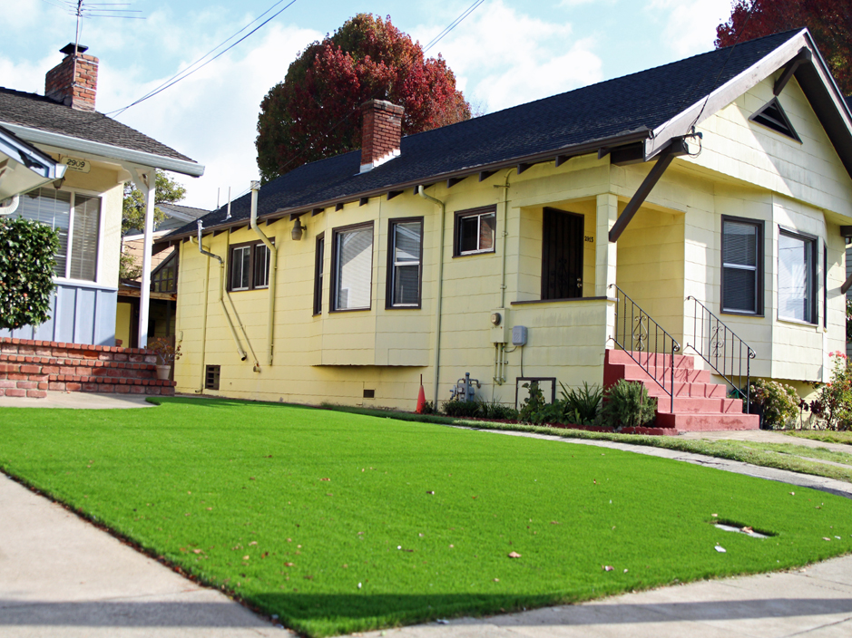 Artificial Grass: Green Lawn Bremond, Texas Home And Garden, Front Yard Design