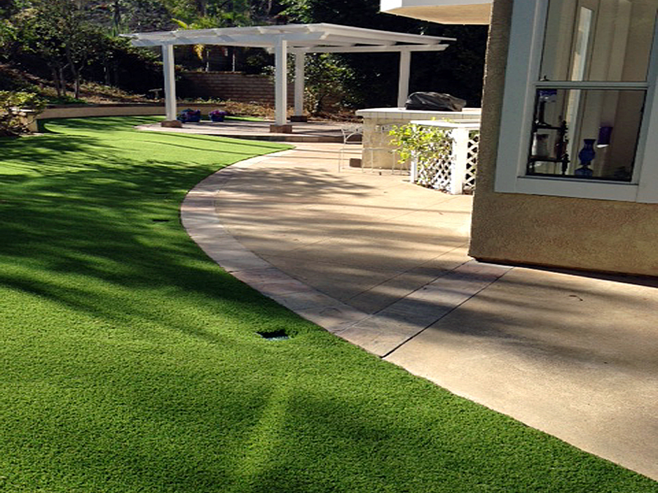 Artificial Grass: Green Lawn Shepherd, Texas Home And Garden, Front Yard Design