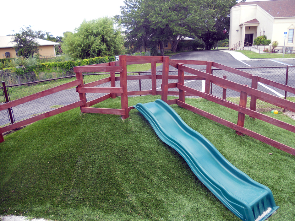 Artificial Grass: Installing Artificial Grass Latexo, Texas Gardeners, Commercial Landscape